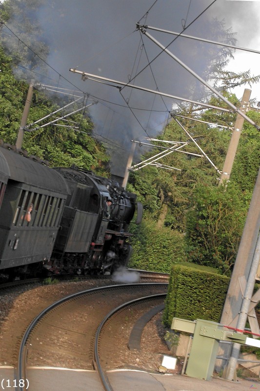 Bahn 118.jpg - Bergauf mit viel Dampkraft.